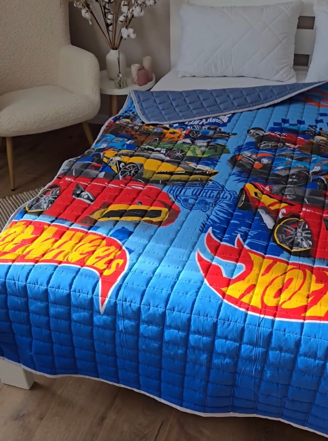 Hotwills Kinderdecke